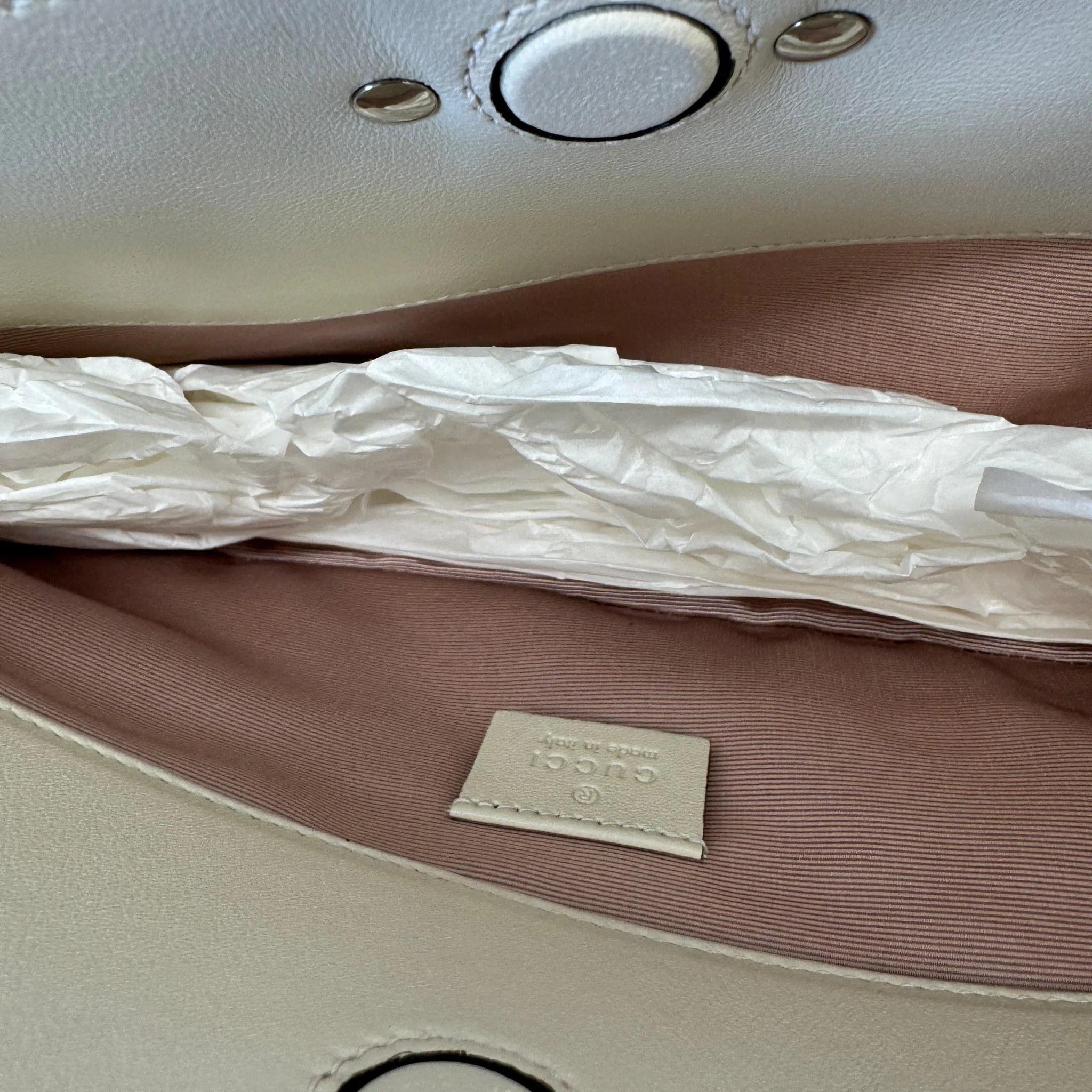 Women's Interlocking G Clutch Cream - Image 7