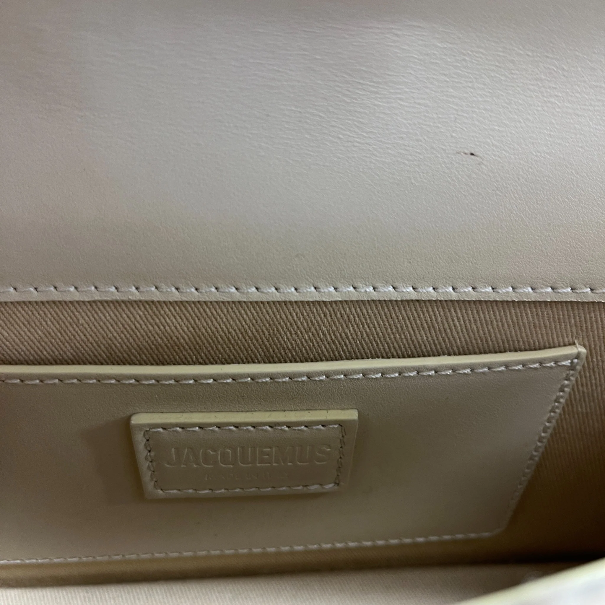 Women's Le Bambidou Shearlin Handbag Beige - Image 12