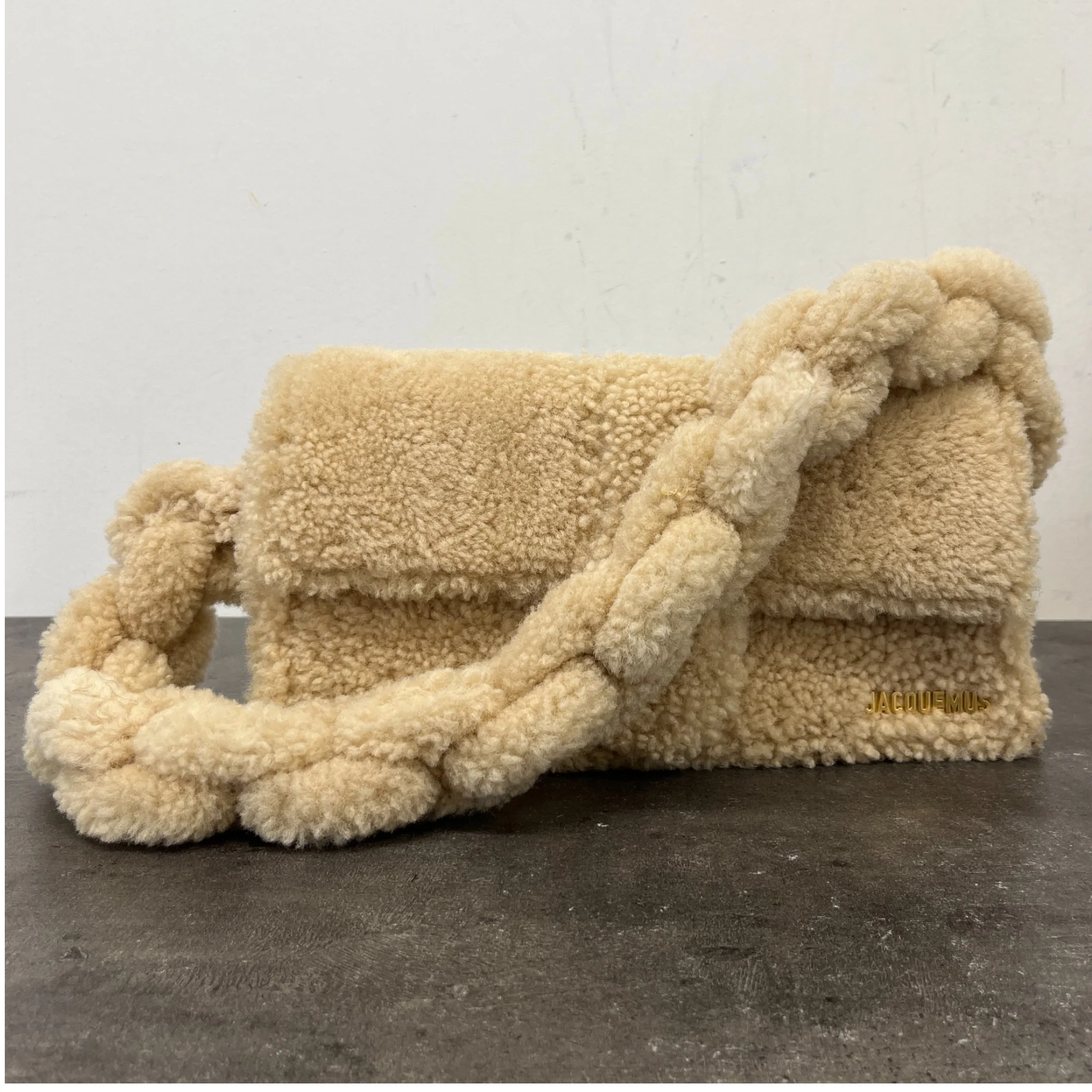 Women's Le Bambidou Shearling Bag Beige - Image 12
