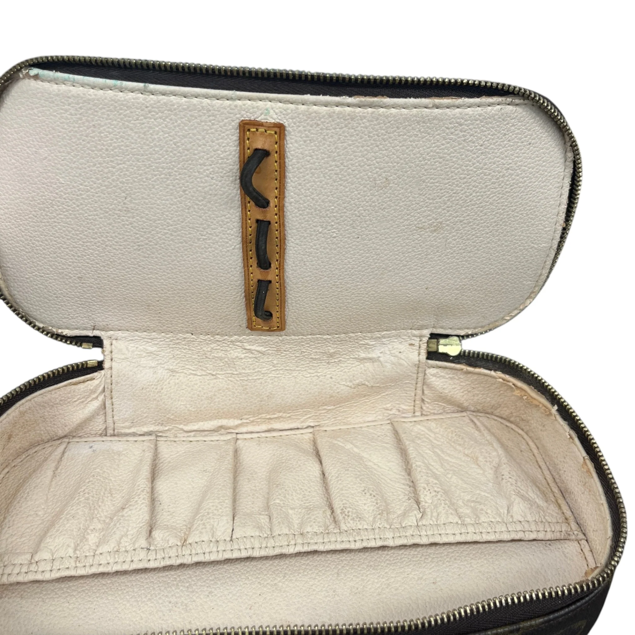 Women's Monogram Blush Gm Cosmetic Pouch Brown - Image 9
