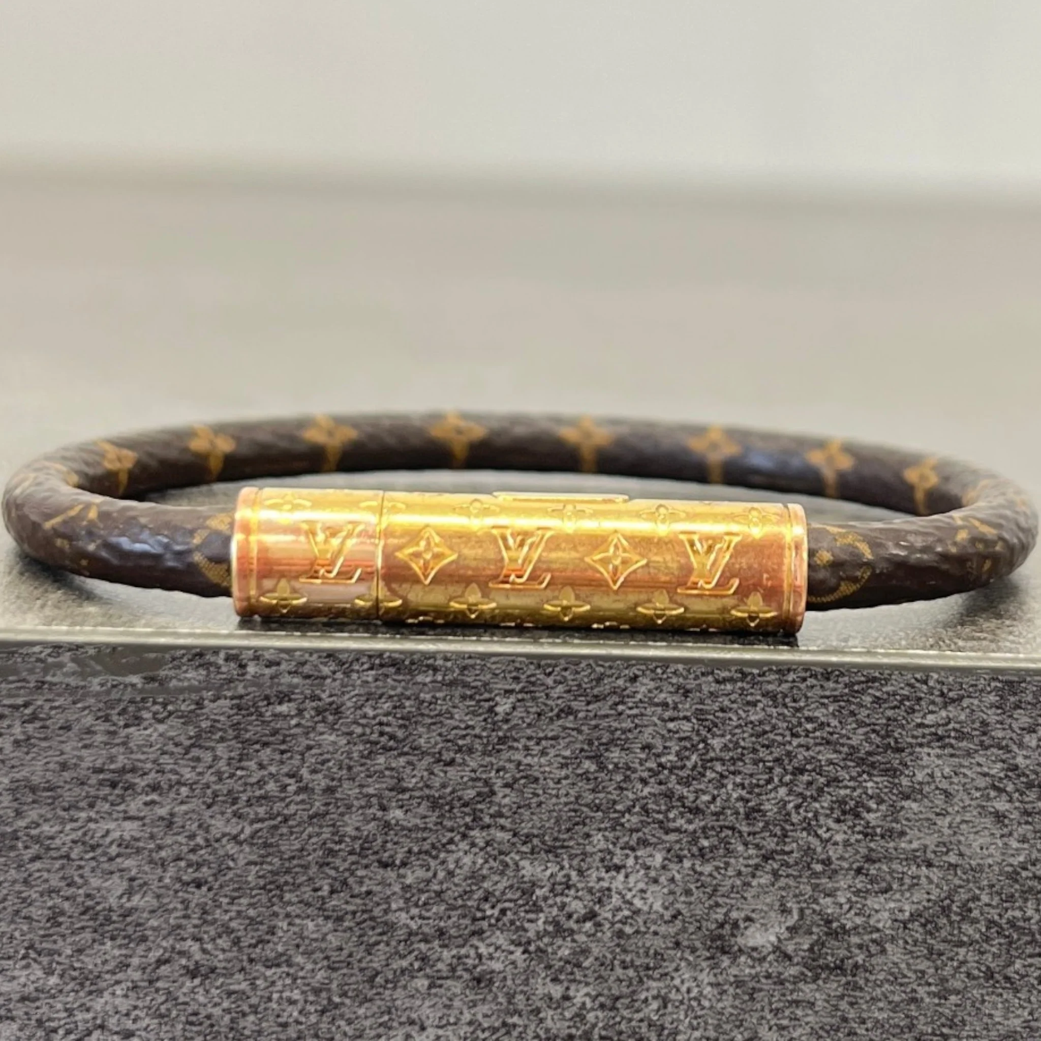 Women's Monogram Daily Confidential Bracelet Brown Size S - Image 6