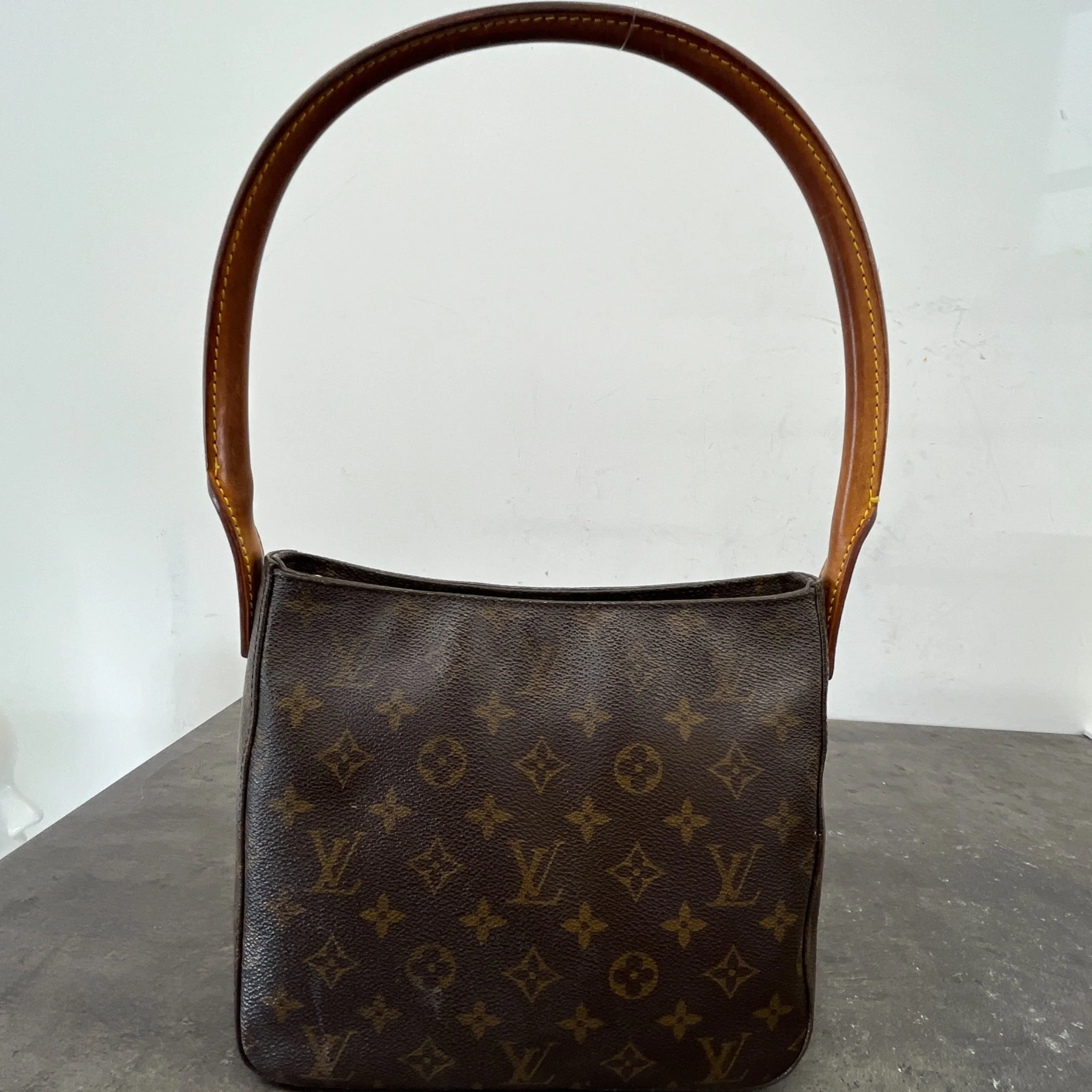 Women's Monogram Looping Mm Shoulder Bag Brown - Image 12
