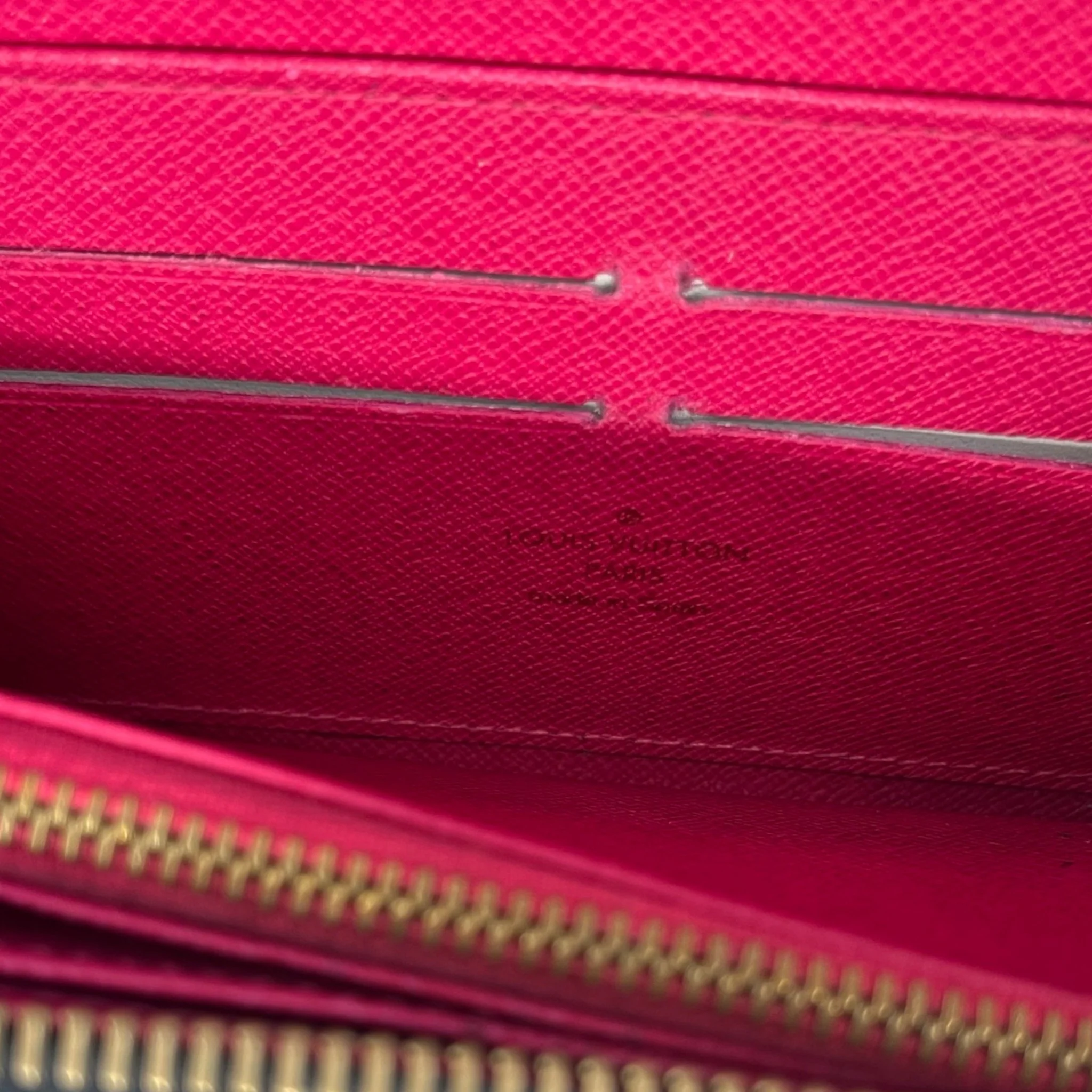 Women's Monogram Murakami Zippy Purse Black - Image 10