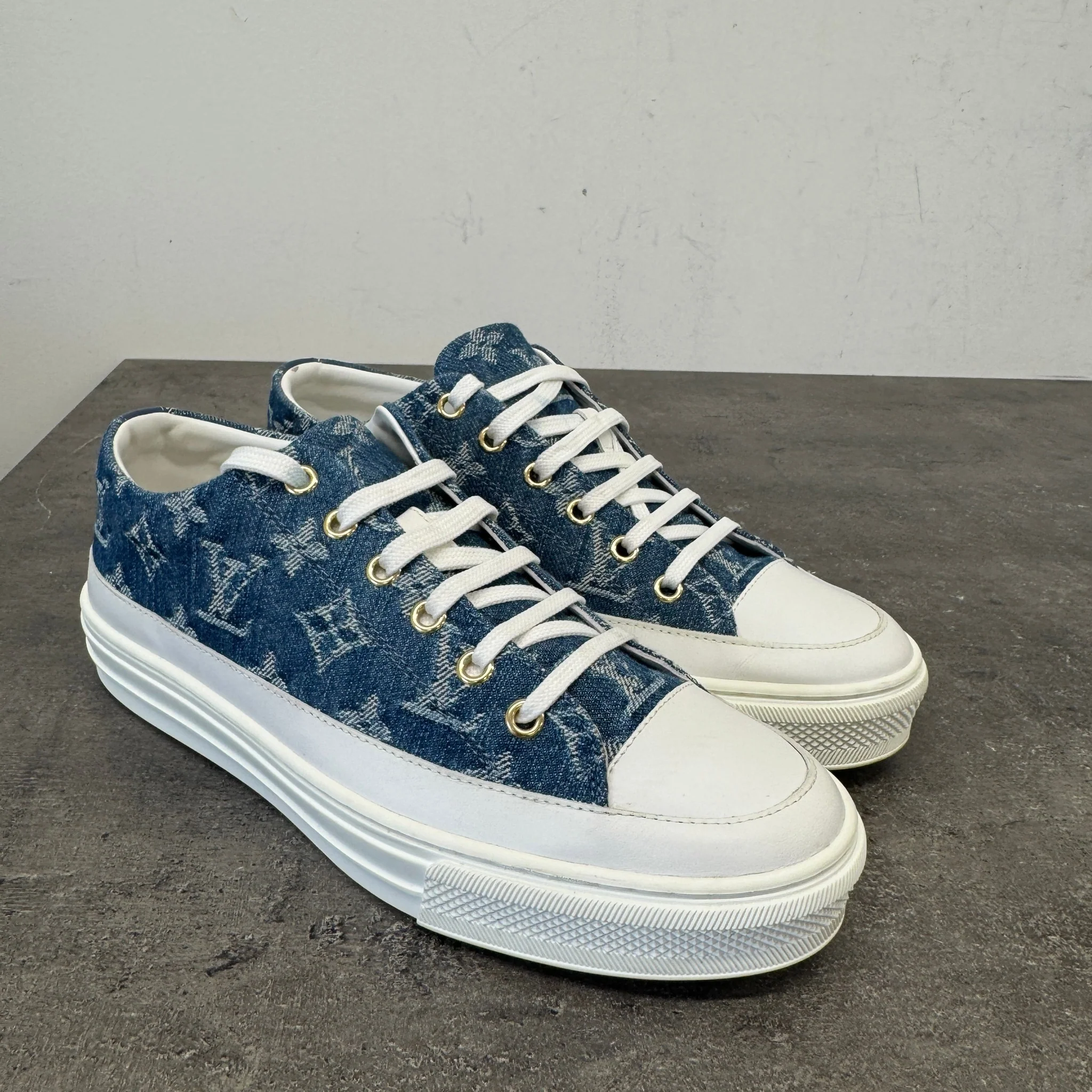 Women's Monogram Stellar Low Trainers Blue Size EU 37.5 / UK 4.5 - Image 12