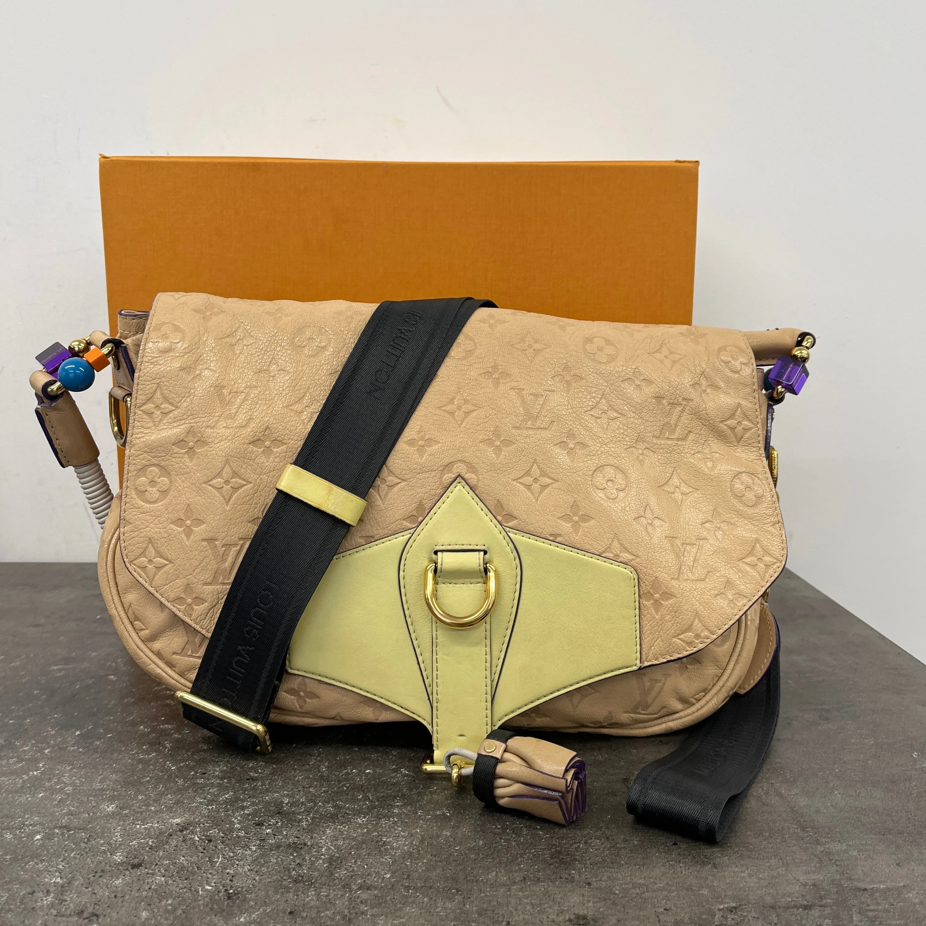 Women's Monogram Underground Messenger Bag Nude - Image 9