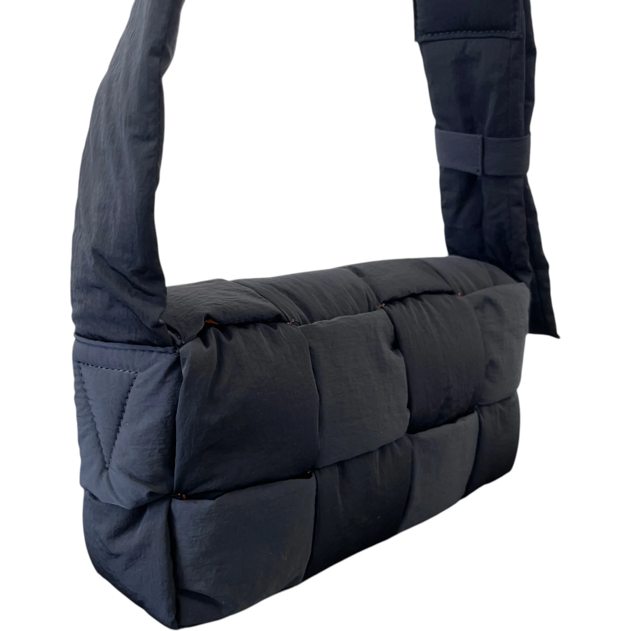 Women's Padded Tech Cassette Bag Black - Image 9