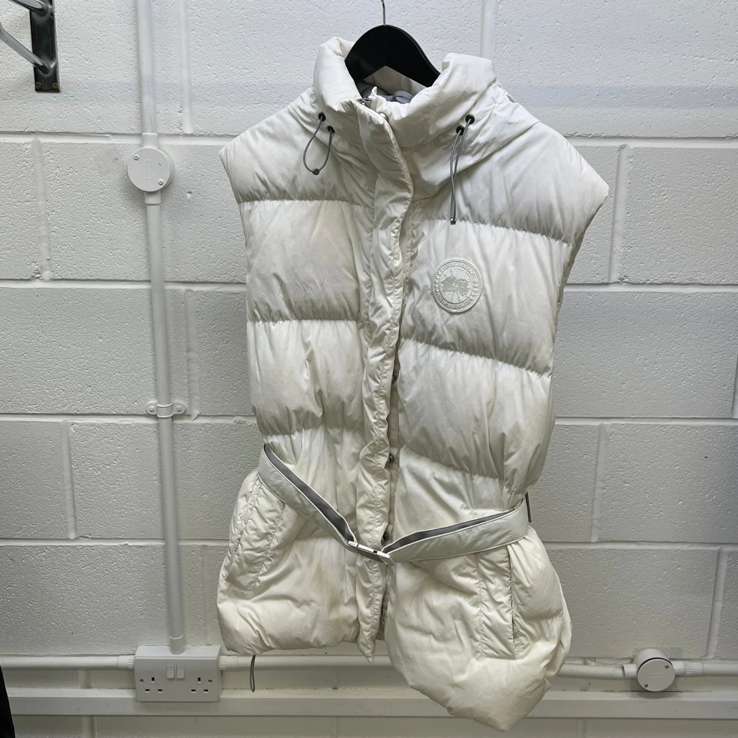 Women's Rayla Hooded Gilet White Size L - Image 10