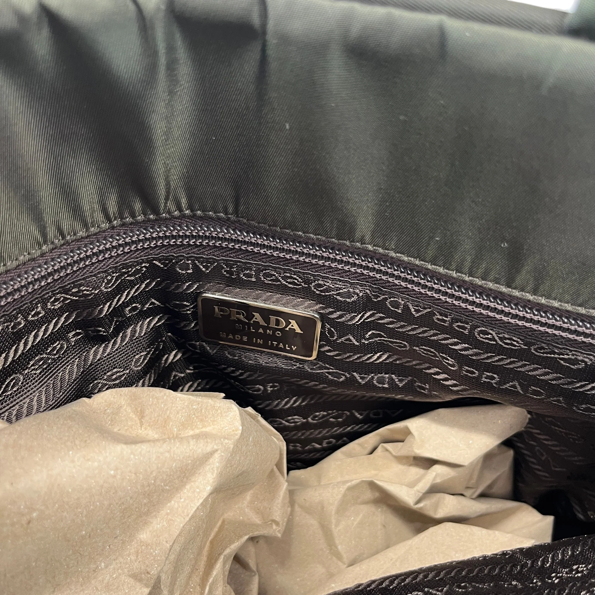 Women's Re-Nylon Plaque Logo Bag Khaki - Image 12