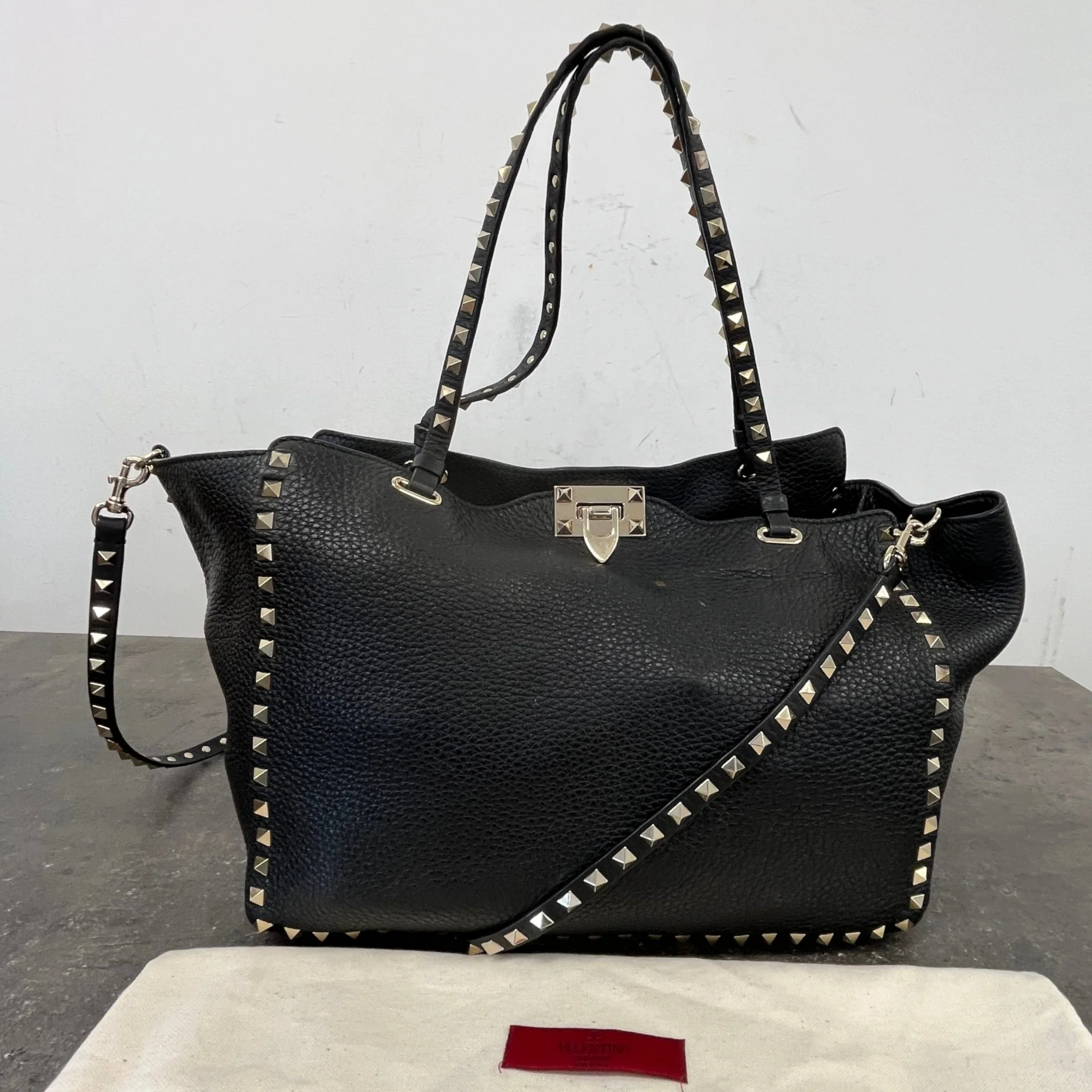 Women's Rockstud Tote Bag Black - Image 13