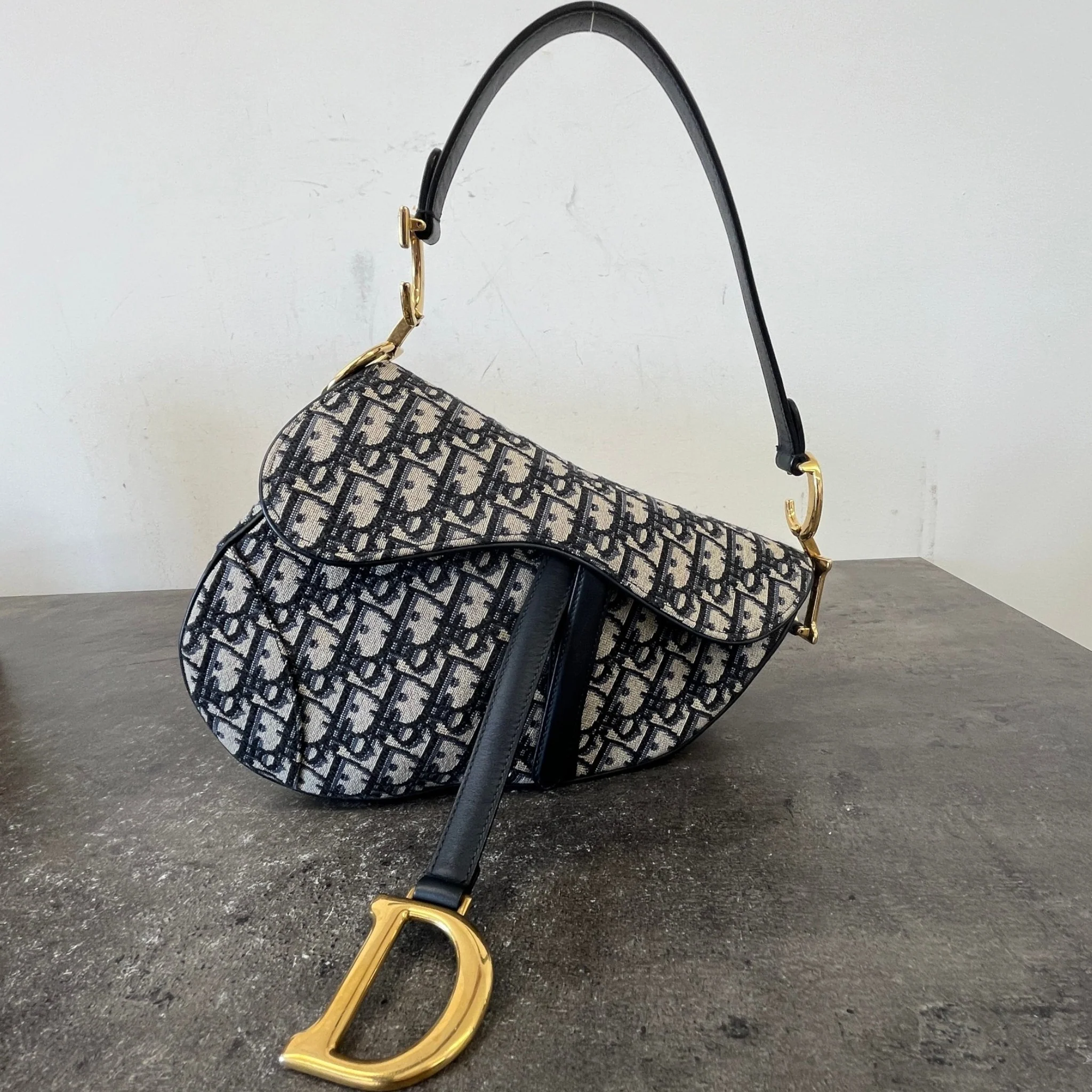 Women's Saddle Bag Navy - Image 11