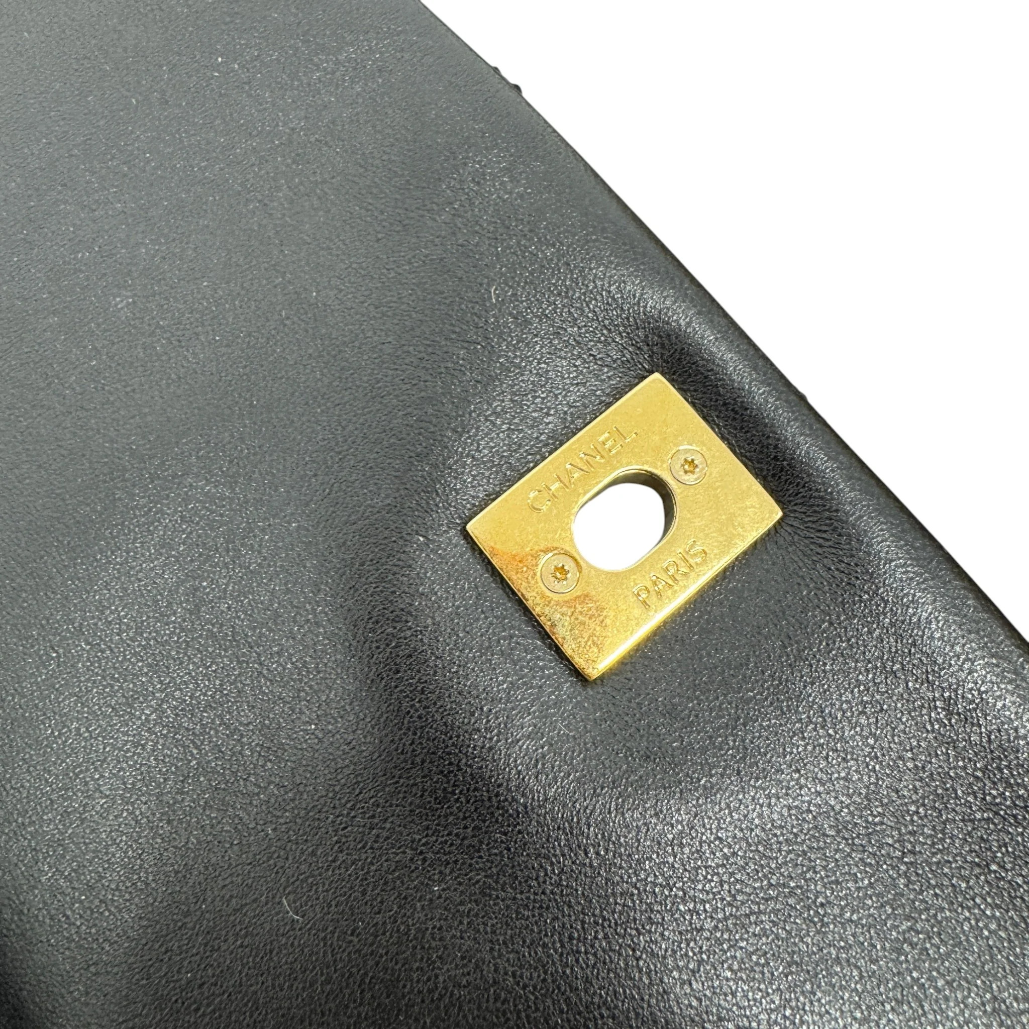 Women's Seasonal Rainbow Chain Flap Bag Black - Image 11