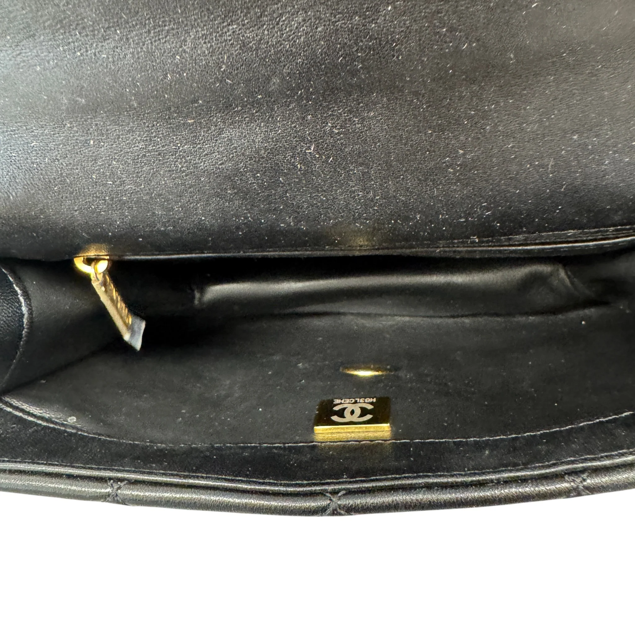 Women's Seasonal Rainbow Chain Flap Bag Black - Image 13
