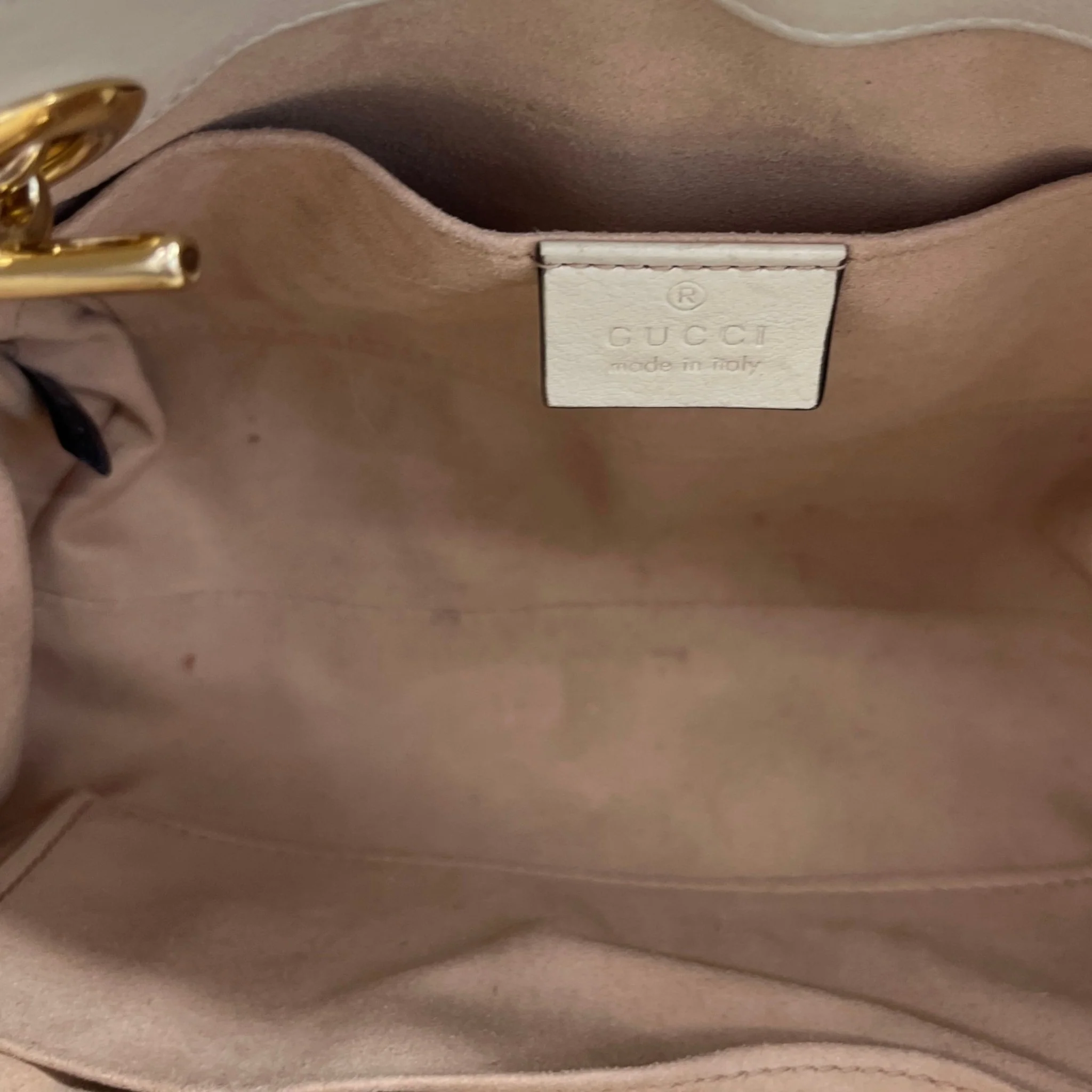Women's Small Gg Supreme Apple Heart Padlock Tote Bag Beige - Image 11