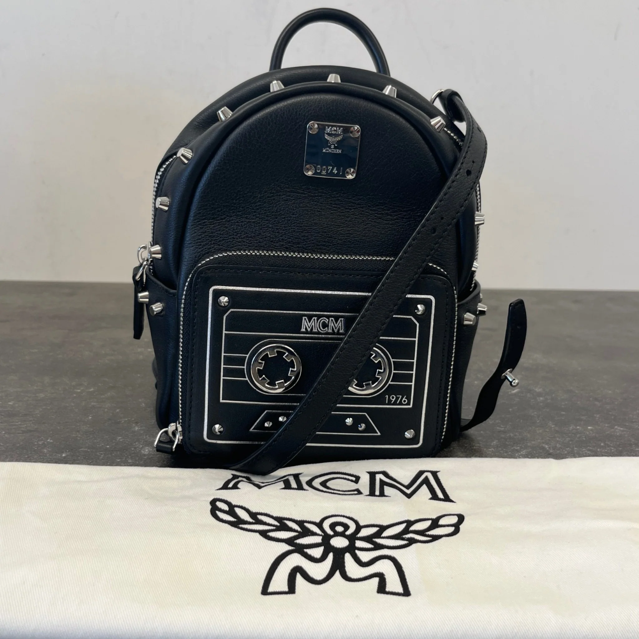 Women's Small Stark Bebe Boo Backpack Black - Image 14