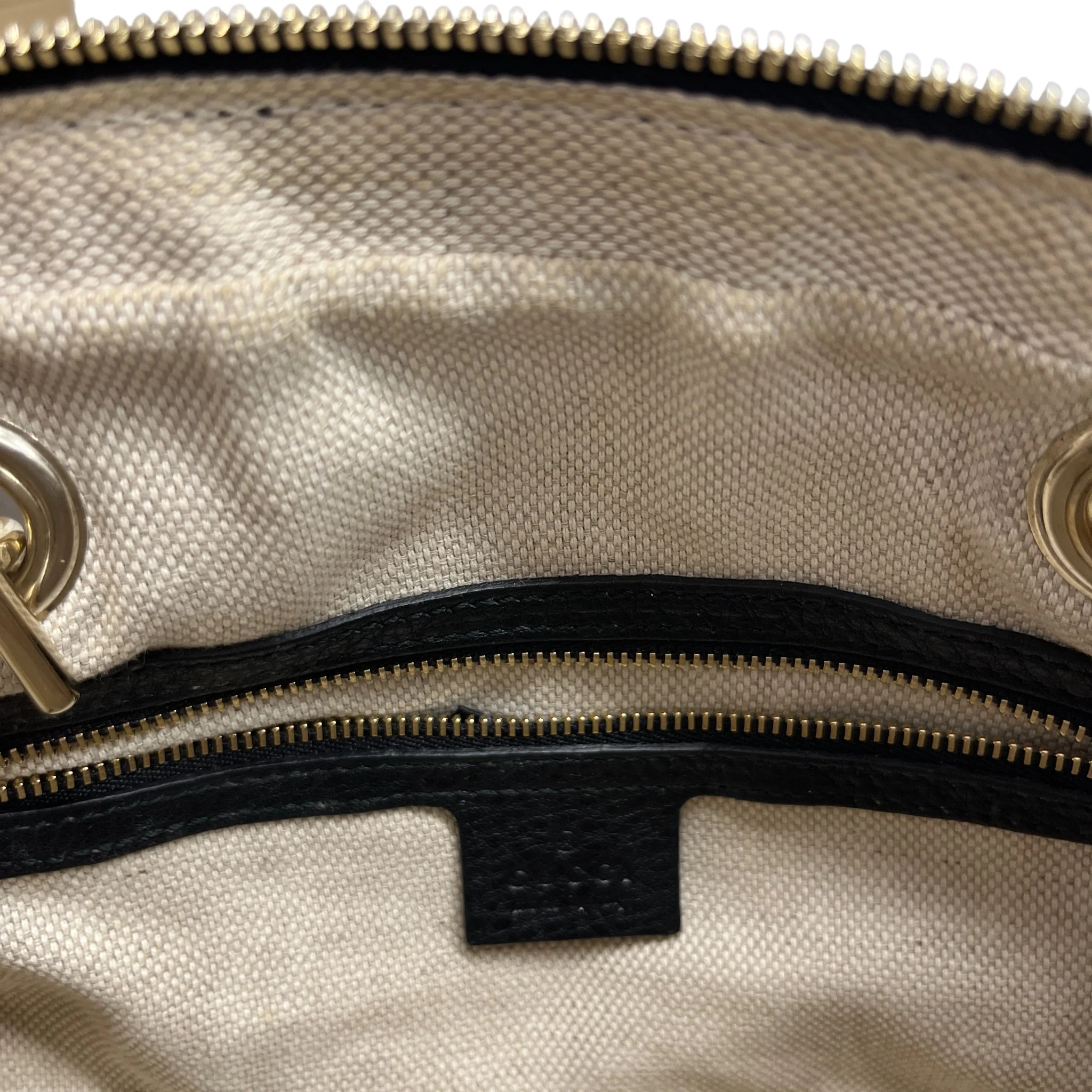 Women's Soho Chain Shoulder Bag Black - Image 11