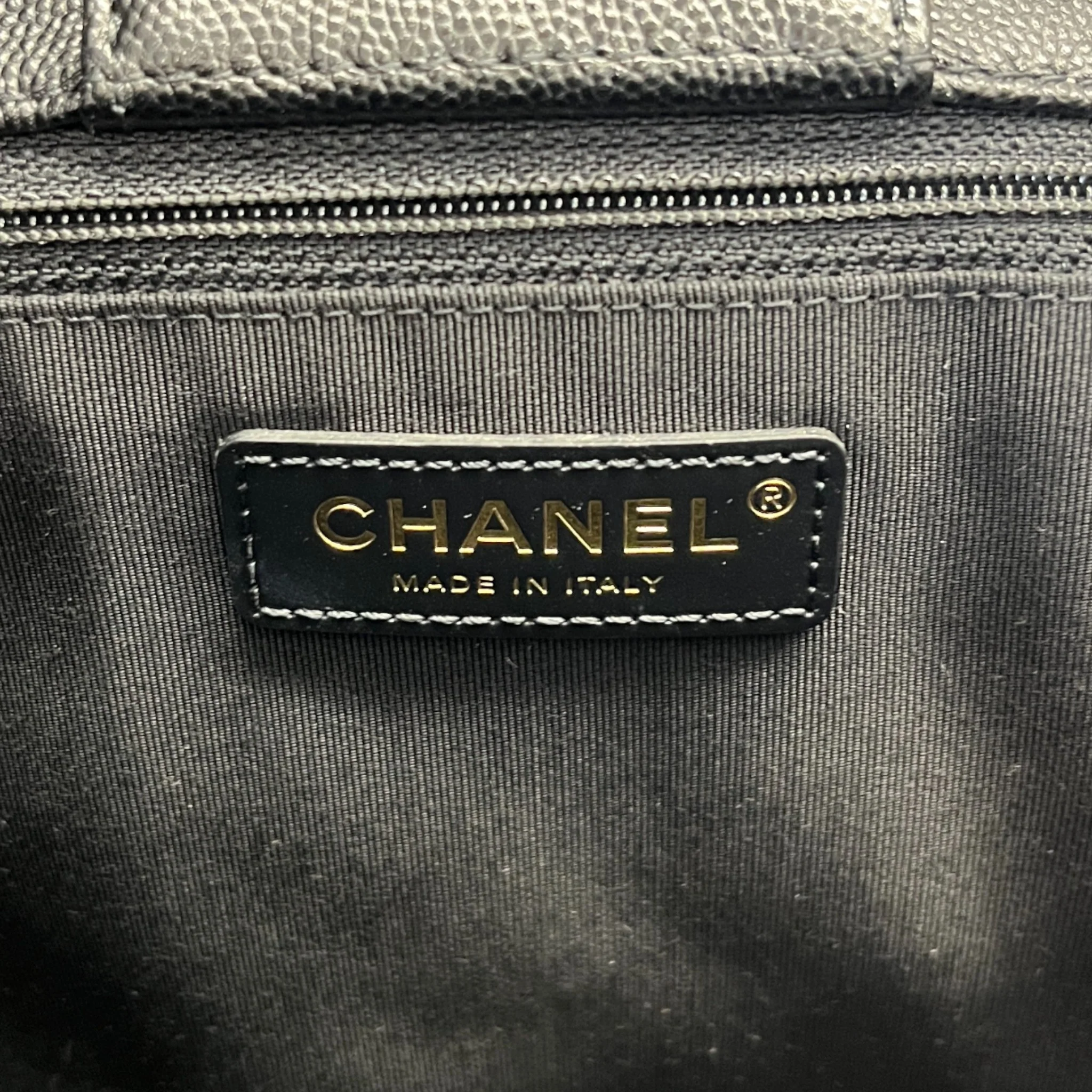 Women's Timeless Cc Shopping Tote Caviar Bag Black - Image 11