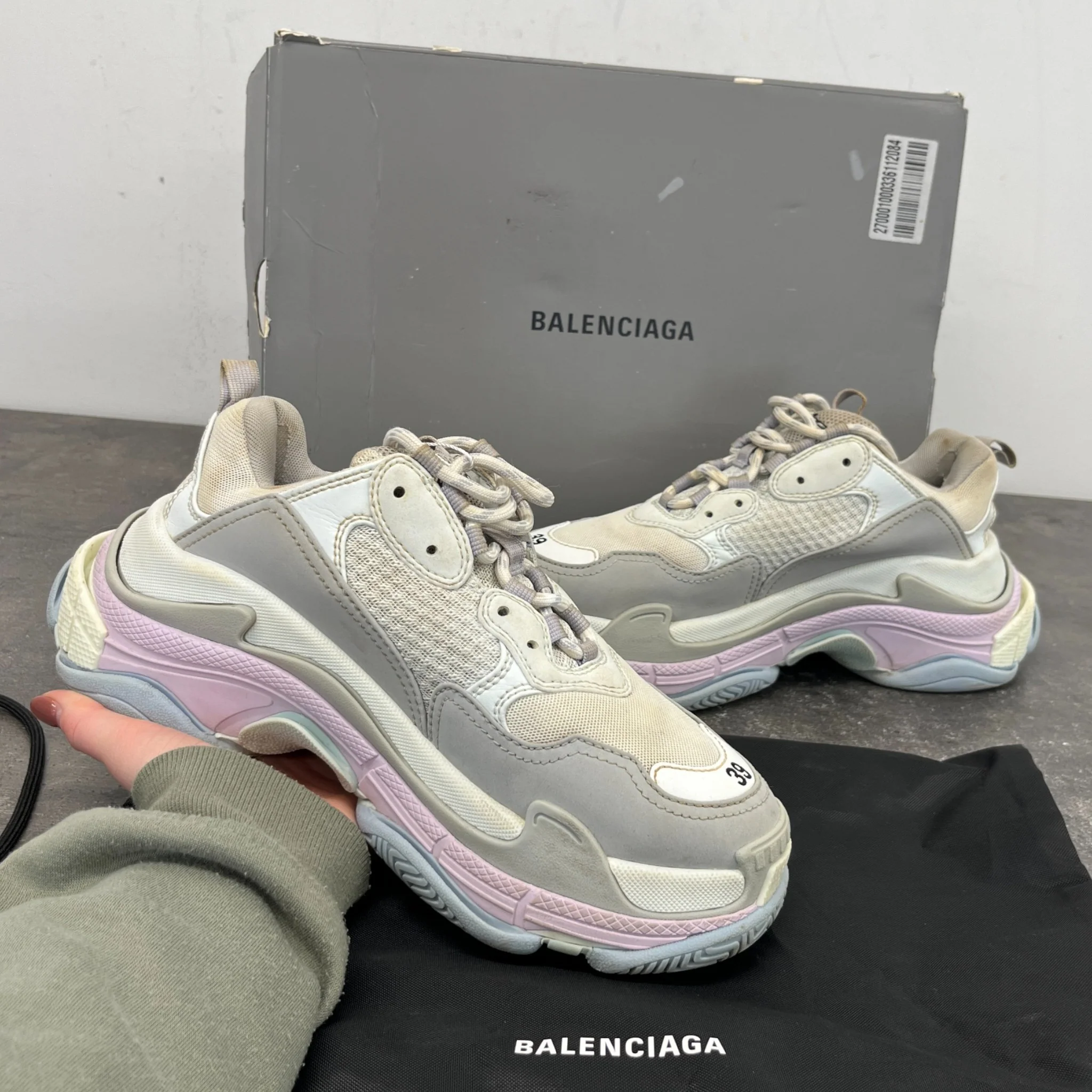 Women's Triple S Low Trainers Grey Size EU 39 / UK 6 - Image 12