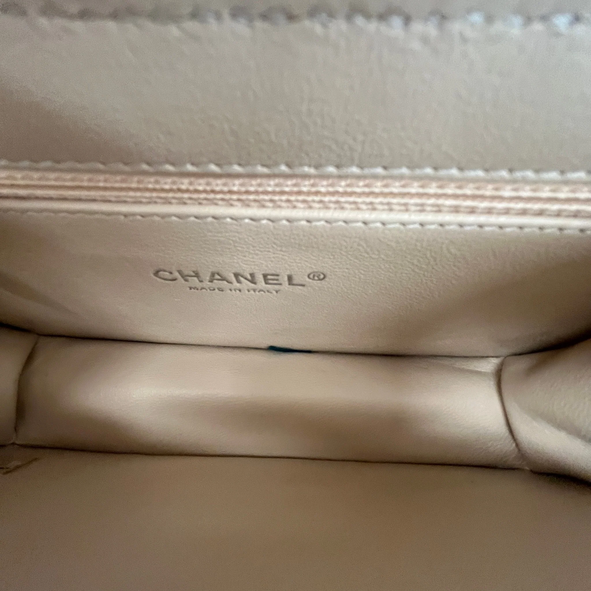 Women's Tweed Beauty Lock Flap Bag White - Image 13