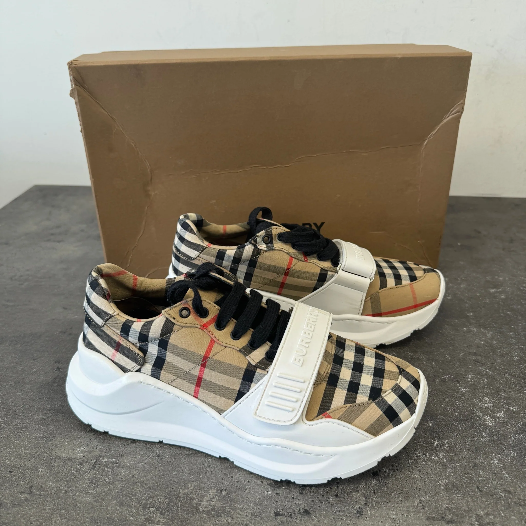 Women's Vintage Check Regis Low Trainers Beige Size EU 36 / UK 3 - Image 11
