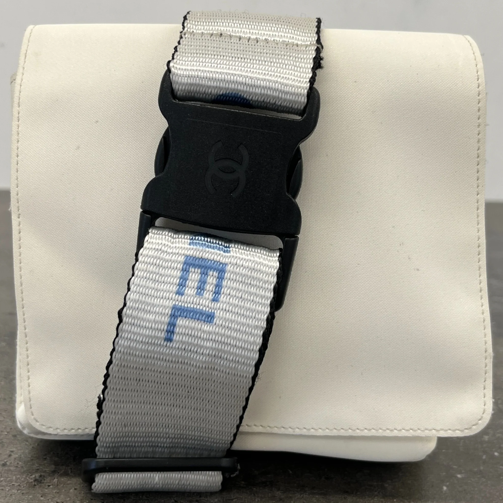Women's Vintage Nylon Logo Strap Belt Bag Cream - Image 13