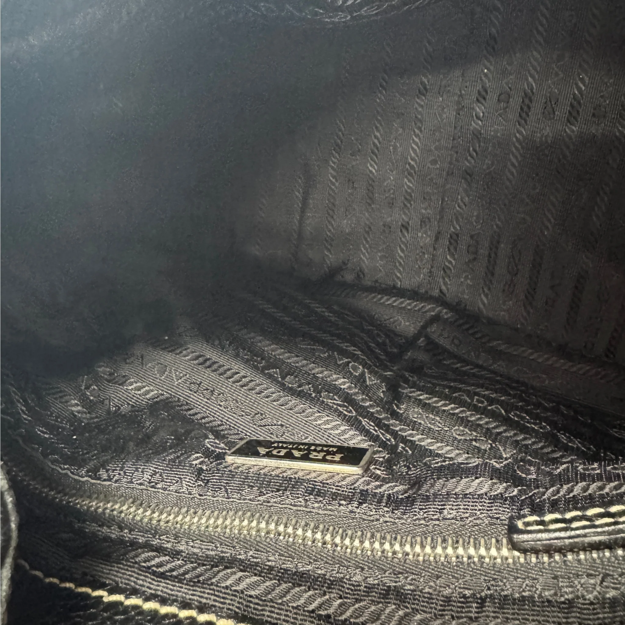 Women's Vitello Daino Life Moon Hobo Handbag Black - Image 10