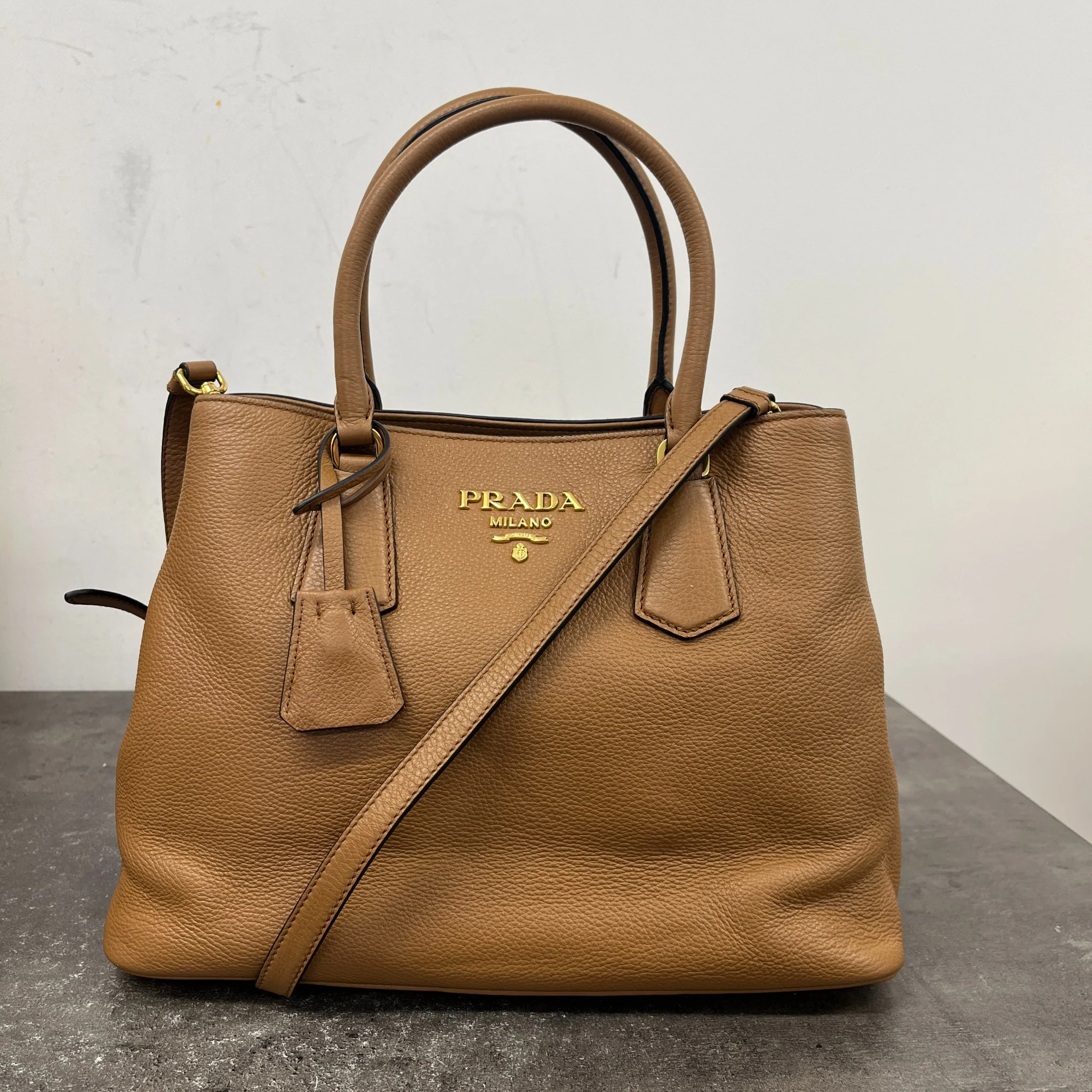 Women's Vitello Phenix Bag Brown - Image 10