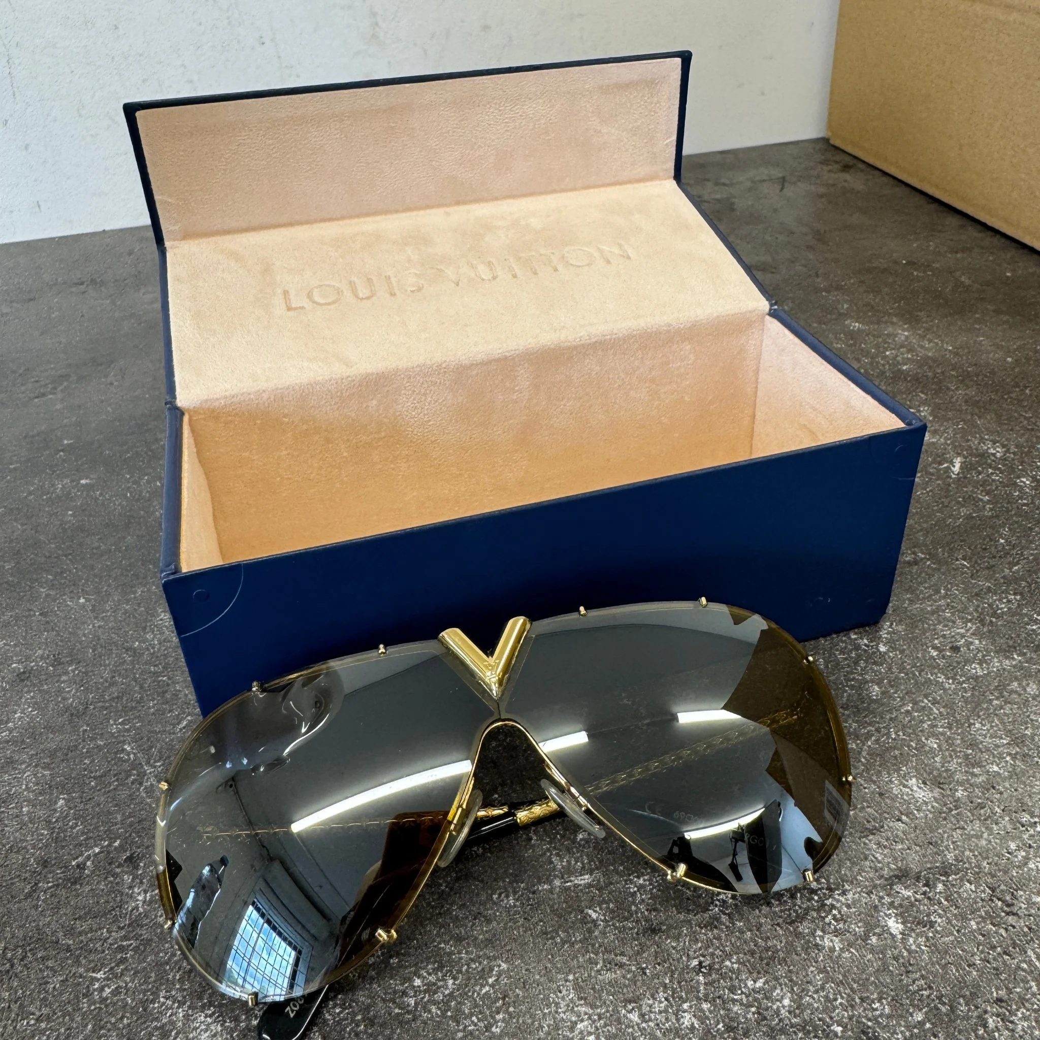 Women's Z0897W Sunglasses Gold - Image 8